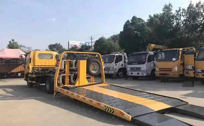 喀什汽车中途维修案例